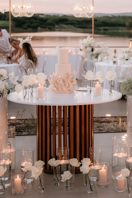 Debby & Paul - image 20