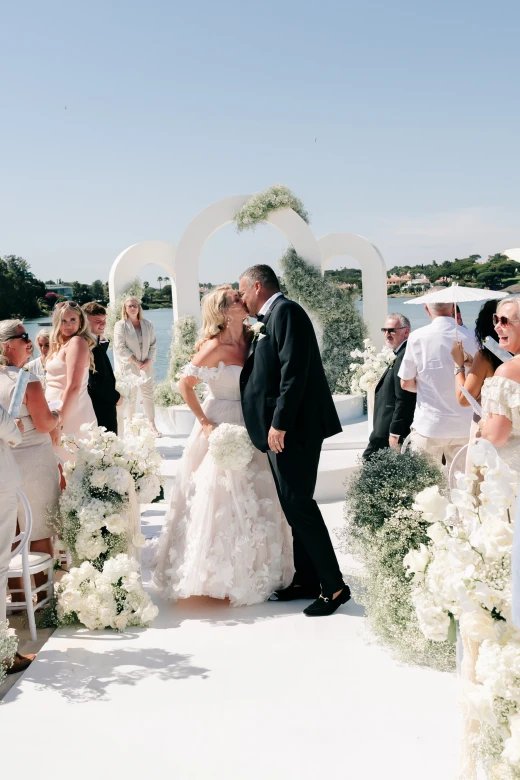 Debby & Paul - image 6