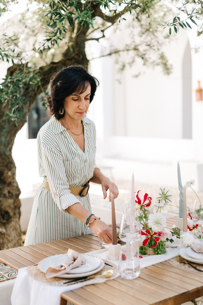 Preparacao de mesa de casamento